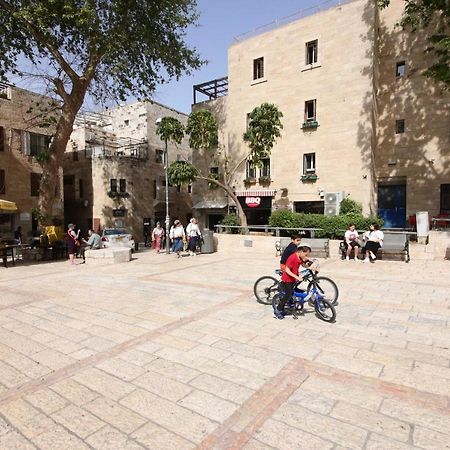Gabriel Apartments Stylish Suite - Downtown Jerusalem Exterior photo